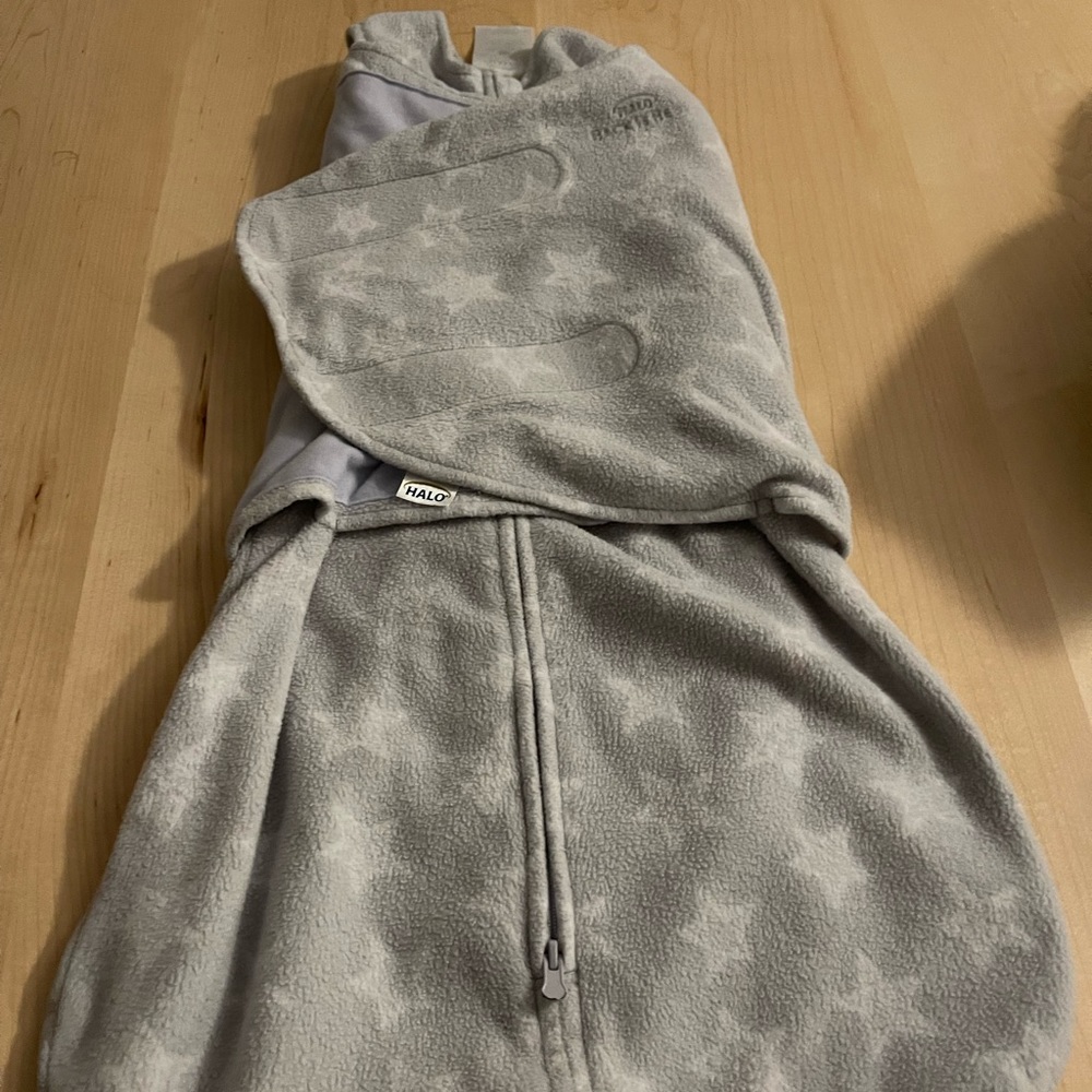 Halo Sleepsack Swaddle Grey with White Stars